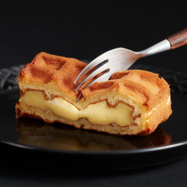 【母の日ﾌﾗﾜｰ付】【送料込】【冷凍】ワッフルケーキ10個入り